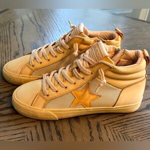Women’s VINTAGE HAVANA Serious peach dip dyed high top sneakers- Size 7